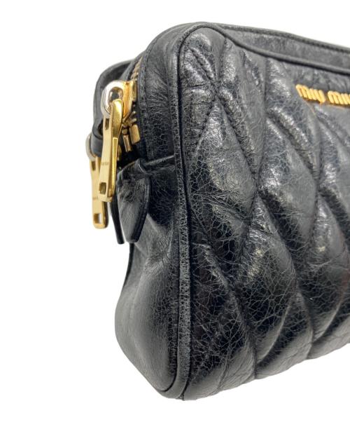 MIU MIU（ミュウミュウ）MIU MIU (ミュウミュウ) ミニショルダーバッグ ブラックの古着・服飾アイテム