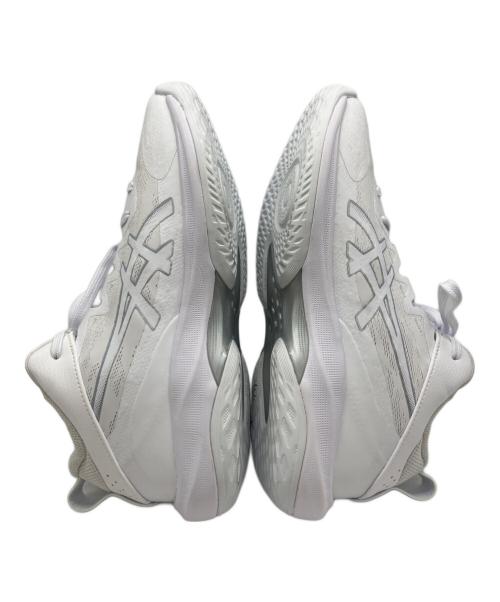 asics（アシックス）asics (アシックス) バスケットボールシューズ ホワイト サイズ:24.5cmの古着・服飾アイテム