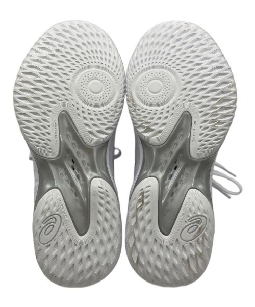 asics（アシックス）asics (アシックス) バスケットボールシューズ ホワイト サイズ:24.5cmの古着・服飾アイテム