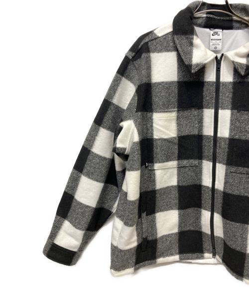 NIKE SB（ナイキエスビー）NIKE SB (ナイキエスビー) シャツジャケット ブラック×ホワイト サイズ:XXLの古着・服飾アイテム