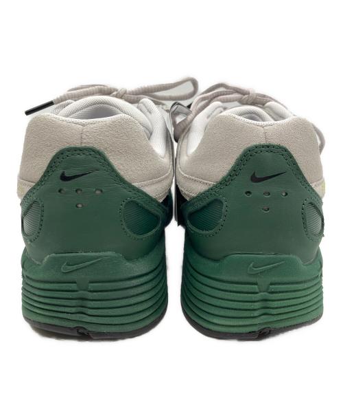 NIKE（ナイキ）NIKE (ナイキ) ローカットスニーカー ホワイト×グリーン サイズ:27.5cm 未使用品の古着・服飾アイテム
