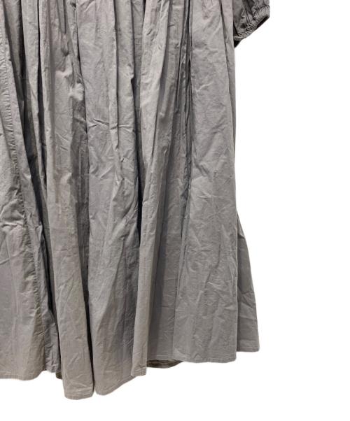 BEARDSLEY（ビアズリー）BEARDSLEY (ビアズリー) 長袖ワンピース グレー サイズ:Sの古着・服飾アイテム