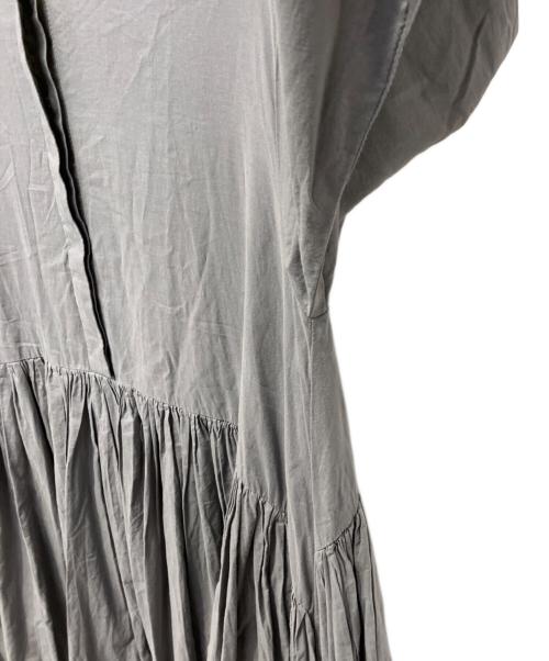 BEARDSLEY（ビアズリー）BEARDSLEY (ビアズリー) 長袖ワンピース グレー サイズ:Sの古着・服飾アイテム