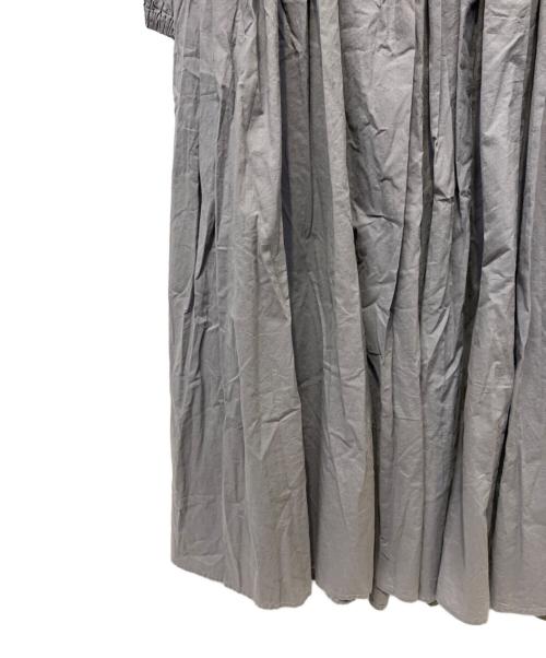 BEARDSLEY（ビアズリー）BEARDSLEY (ビアズリー) 長袖ワンピース グレー サイズ:Sの古着・服飾アイテム
