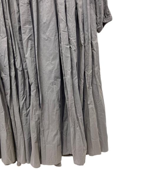 BEARDSLEY（ビアズリー）BEARDSLEY (ビアズリー) 長袖ワンピース グレー サイズ:Sの古着・服飾アイテム