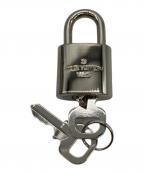 LOUIS VUITTONルイ ヴィトン）の古着「南京錠（カデナ）」