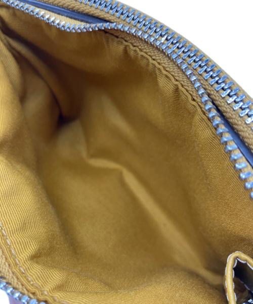 COACH（コーチ）COACH (コーチ) ポーチ ベージュ×イエローの古着・服飾アイテム