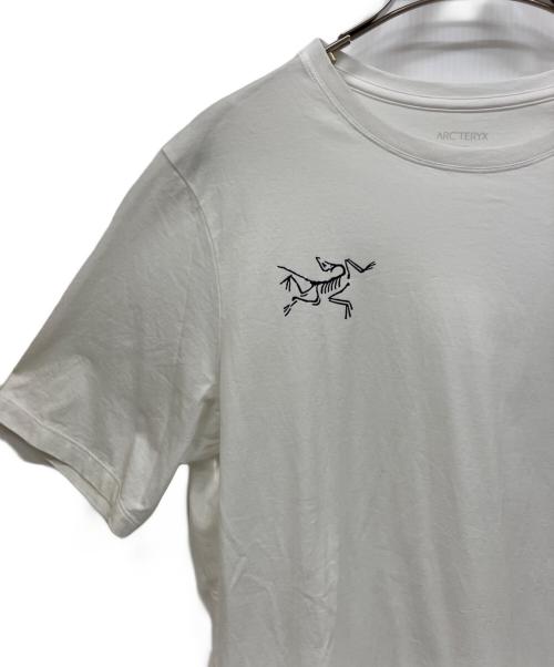 ARC'TERYX（アークテリクス）ARC'TERYX (アークテリクス) Tシャツ ホワイト サイズ:Sの古着・服飾アイテム