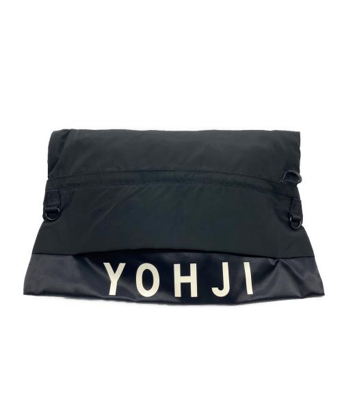 YOHJI YAMAMOTO（ヨウジヤマモト）YOHJI YAMAMOTO (ヨウジヤマモト) New Era (ニューエラ) ショルダーバッグ ブラックの古着・服飾アイテム