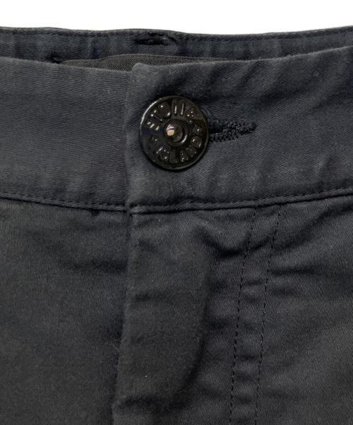 STONE ISLAND（ストーンアイランド）STONE ISLAND (ストーンアイランド) CARGO SHORTS ブラック サイズ:44の古着・服飾アイテム