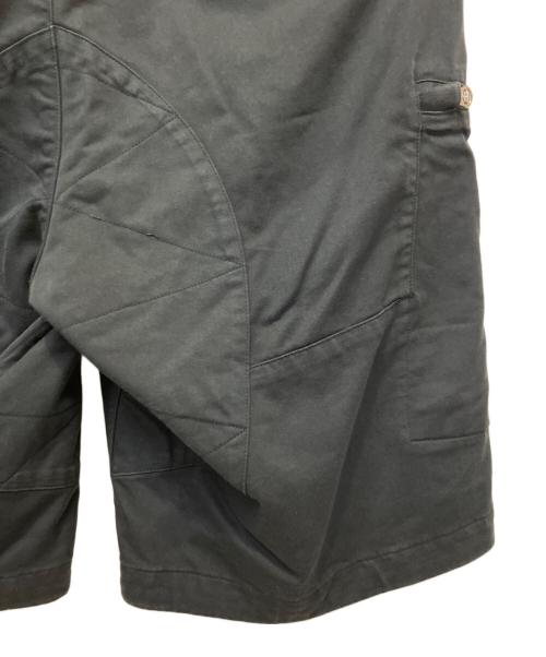 STONE ISLAND（ストーンアイランド）STONE ISLAND (ストーンアイランド) CARGO SHORTS ブラック サイズ:44の古着・服飾アイテム