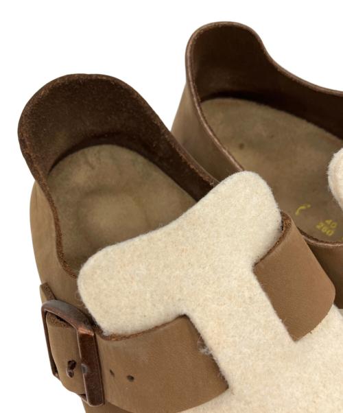 BIRKENSTOCK（ビルケンシュトック）BIRKENSTOCK (ビルケンシュトック) サンダル ホワイト×ブラウン サイズ:26cmの古着・服飾アイテム