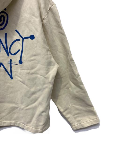 stussy（ステューシー）stussy (ステューシー) No Vacancy Inn (ノーバカンシーイン) プルオーバーパーカー アイボリー サイズ:Mの古着・服飾アイテム