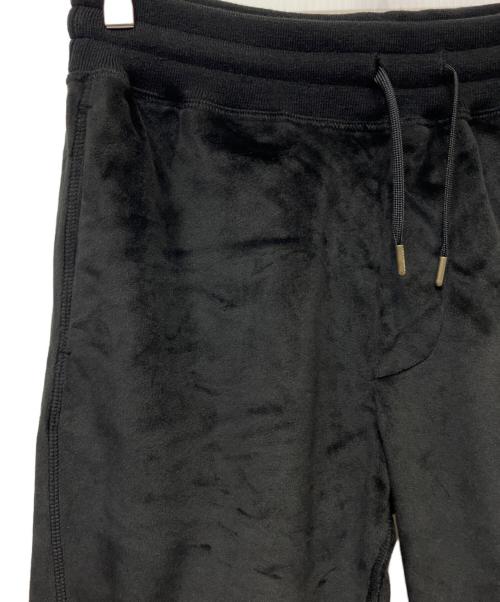 1piu1uguale3（ウノピュウノウグァーレトレ）1piu1uguale3 (ウノピュウノウグァーレトレ) ベロアパンツ ブラック サイズ:Vの古着・服飾アイテム