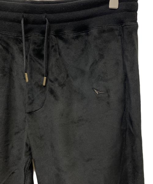 1piu1uguale3（ウノピュウノウグァーレトレ）1piu1uguale3 (ウノピュウノウグァーレトレ) ベロアパンツ ブラック サイズ:Vの古着・服飾アイテム