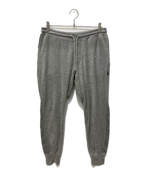 1piu1uguale3（ウノピュウノウグァーレトレ）1piu1uguale3 (ウノピュウノウグァーレトレ) ベロアパンツ グレー サイズ:Vの古着・服飾アイテム