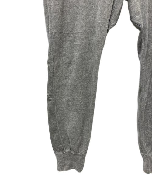 1piu1uguale3（ウノピュウノウグァーレトレ）1piu1uguale3 (ウノピュウノウグァーレトレ) ベロアパンツ グレー サイズ:Vの古着・服飾アイテム
