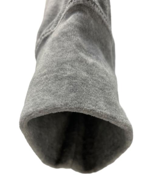 1piu1uguale3（ウノピュウノウグァーレトレ）1piu1uguale3 (ウノピュウノウグァーレトレ) ベロアパンツ グレー サイズ:Vの古着・服飾アイテム