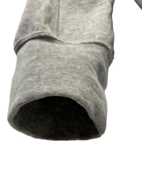 1piu1uguale3（ウノピュウノウグァーレトレ）1piu1uguale3 (ウノピュウノウグァーレトレ) ジップパーカー グレー サイズ:6の古着・服飾アイテム