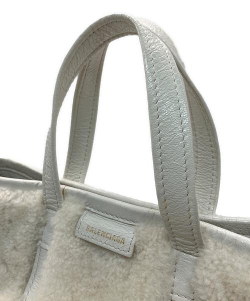 BALENCIAGA（バレンシアガ）BALENCIAGA (バレンシアガ) 2WAYバッグ ホワイトの古着・服飾アイテム