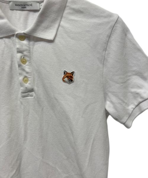maison kitsune（メゾンキツネ）MAISON KITSUNE (メゾンキツネ) 半袖ポロシャツ ホワイト サイズ:Sの古着・服飾アイテム