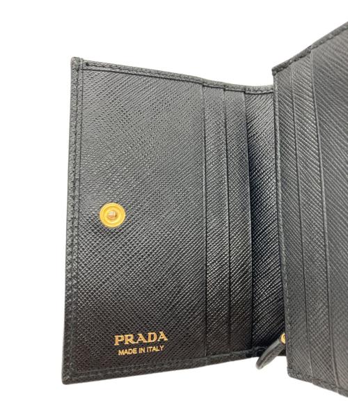 PRADA（プラダ）PRADA (プラダ) 2つ折り財布 ブラックの古着・服飾アイテム