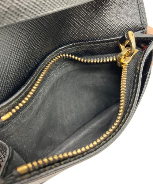 PRADA（プラダ）PRADA (プラダ) 2つ折り財布 ブラックの古着・服飾アイテム