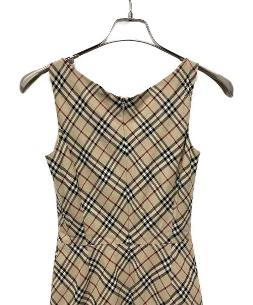 BURBERRY BLUE LABEL（バーバリー ブルー レーベル）BURBERRY BLUE LABEL (バーバリー ブルー レーベル) ノースリーブ・キャミソールワンピース ベージュ サイズ:38の古着・服飾アイテム