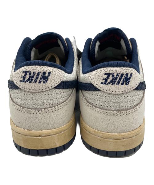 NIKE（ナイキ）NIKE (ナイキ) Stranger Things (ストレンジャーシングス) ローカットスニーカー ホワイト×ネイビー サイズ:26.5ｃｍ 未使用品の古着・服飾アイテム