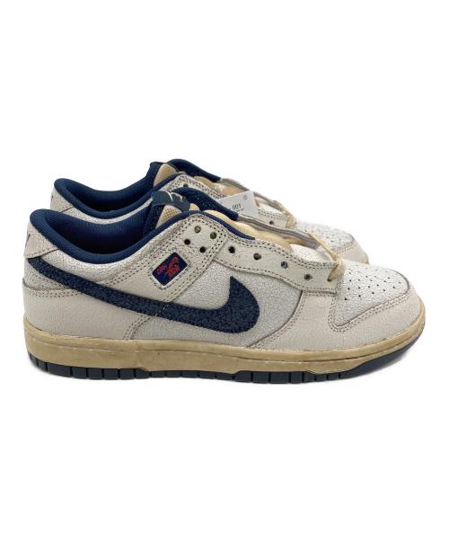 NIKE（ナイキ）NIKE (ナイキ) Stranger Things (ストレンジャーシングス) ローカットスニーカー ホワイト×ネイビー サイズ:26.5ｃｍ 未使用品の古着・服飾アイテム