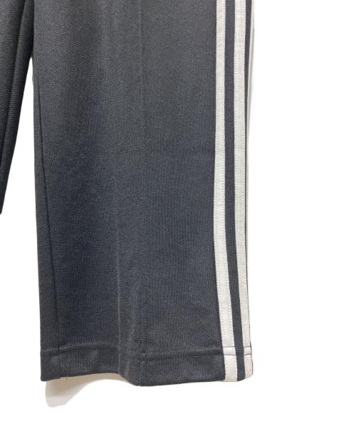 adidas（アディダス）adidas (アディダス) バギーフィットファイヤーバードトラックパンツ ブラック サイズ:XSの古着・服飾アイテム