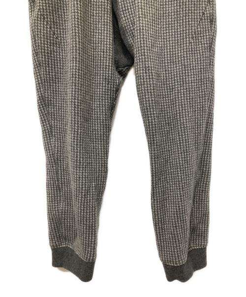 1piu1uguale3（ウノピュウノウグァーレトレ）1piu1uguale3 (ウノピュウノウグァーレトレ) イージーパンツ グレー サイズ:Ⅳの古着・服飾アイテム