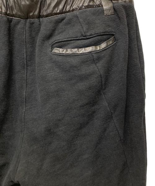 ISAMU KATAYAMA BACKLASH（イサムカタヤマ・バックラッシュ）ISAMU KATAYAMA BACKLASH (イサムカタヤマ・バックラッシュ) パンツ ブラック サイズ:Lの古着・服飾アイテム