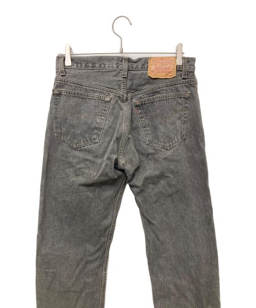 LEVI'S（リーバイス）LEVI'S (リーバイス) デニムパンツ ブラック サイズ:32の古着・服飾アイテム