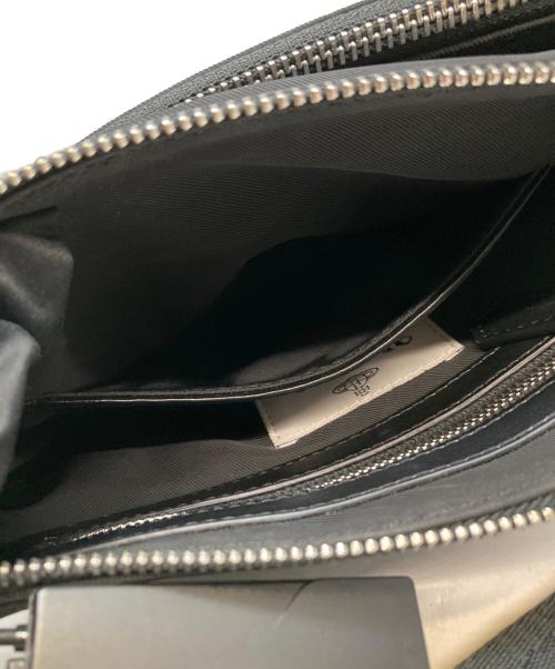 Vivienne Westwood（ヴィヴィアンウエストウッド）Vivienne Westwood (ヴィヴィアンウエストウッド) ショルダーバッグ ブラックの古着・服飾アイテム