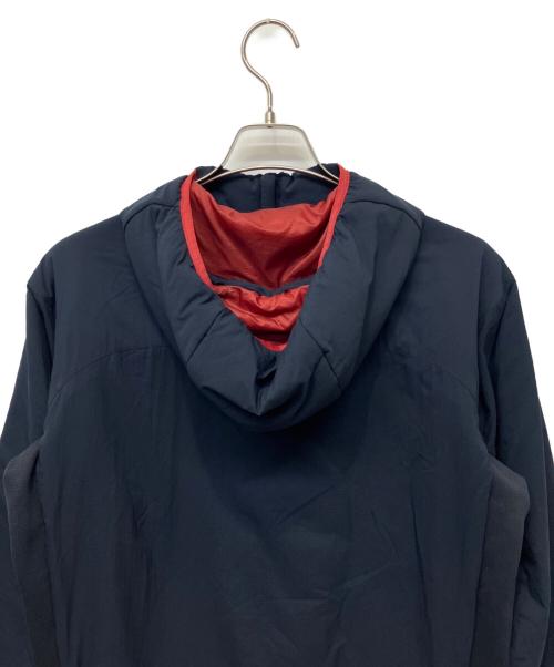 ARC'TERYX（アークテリクス）ARC'TERYX (アークテリクス) ATOM AR HOODY ブルー サイズ:Mの古着・服飾アイテム