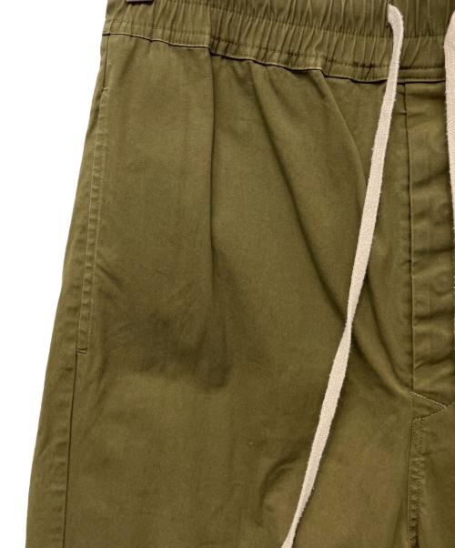 RICK OWENS（リックオウエンス）RICK OWENS (リックオウエンス) ドローストリングアステアパンツ ダーティグリーン サイズ:46の古着・服飾アイテム