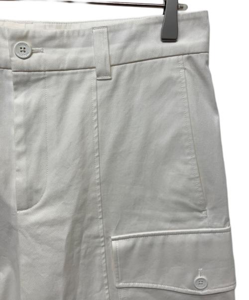 LOUIS VUITTON（ルイ ヴィトン）LOUIS VUITTON (ルイ ヴィトン) エンブロイダードコットンカーゴハーフパンツ ホワイト サイズ:48の古着・服飾アイテム