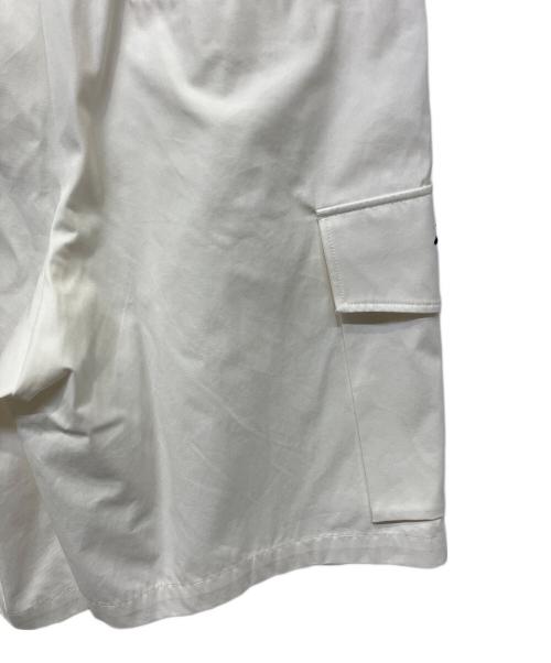 LOUIS VUITTON（ルイ ヴィトン）LOUIS VUITTON (ルイ ヴィトン) エンブロイダードコットンカーゴハーフパンツ ホワイト サイズ:48の古着・服飾アイテム