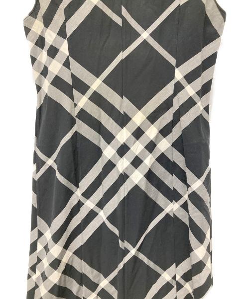 BURBERRY LONDON（バーバリーロンドン）BURBERRY LONDON (バーバリーロンドン) ノースリーブ・キャミソールワンピース ブラック サイズ:40の古着・服飾アイテム