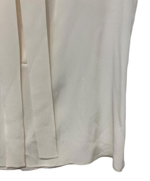 PRADA（プラダ）PRADA (プラダ) シルクノースリーブボウタイブラウス アイボリー サイズ:36の古着・服飾アイテム