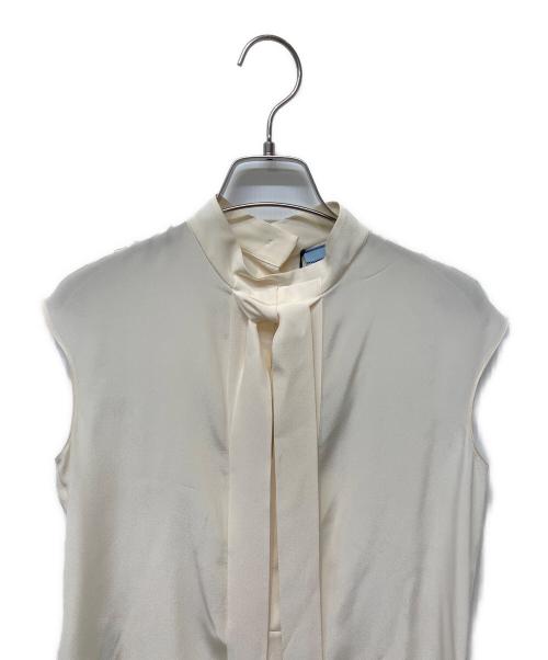 PRADA（プラダ）PRADA (プラダ) シルクノースリーブボウタイブラウス アイボリー サイズ:36の古着・服飾アイテム