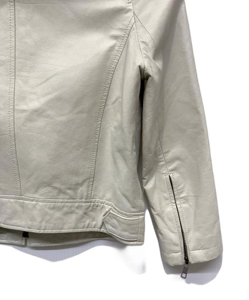 GABRIEL（ガブリエル）Gabriel (ガブリエル) レザージャケット ホワイト サイズ:38の古着・服飾アイテム