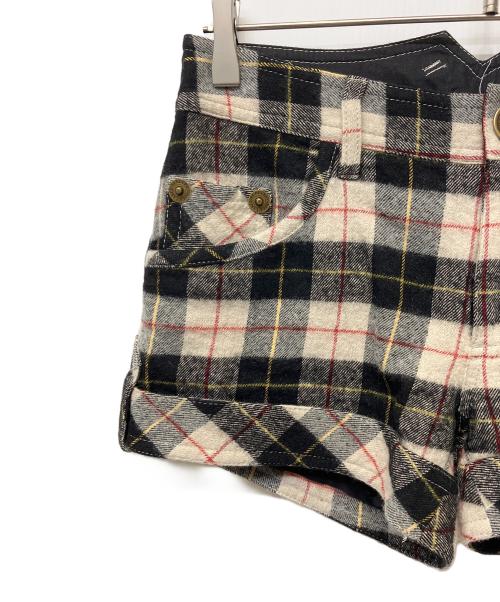 BURBERRY BLUE LABEL（バーバリー ブルー レーベル）BURBERRY BLUE LABEL (バーバリー ブルー レーベル) ショートパンツ サイズ:38の古着・服飾アイテム