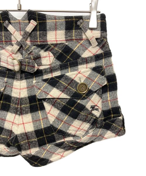 BURBERRY BLUE LABEL（バーバリー ブルー レーベル）BURBERRY BLUE LABEL (バーバリー ブルー レーベル) ショートパンツ サイズ:38の古着・服飾アイテム