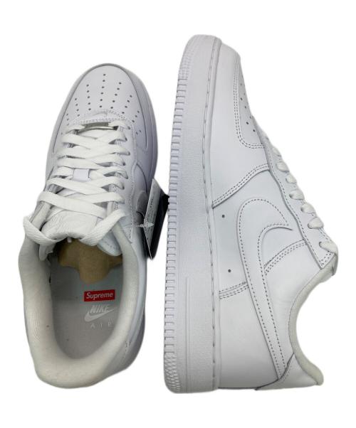 NIKE（ナイキ）NIKE (ナイキ) Supreme (シュプリーム) スニーカー ホワイト サイズ:26cm 未使用品の古着・服飾アイテム