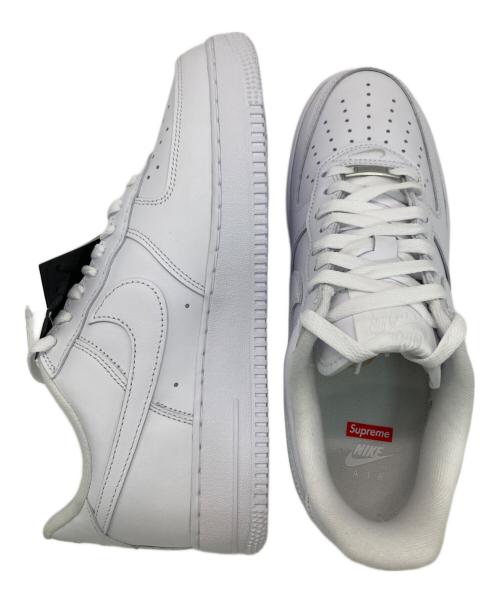 NIKE（ナイキ）NIKE (ナイキ) Supreme (シュプリーム) スニーカー ホワイト サイズ:26cm 未使用品の古着・服飾アイテム