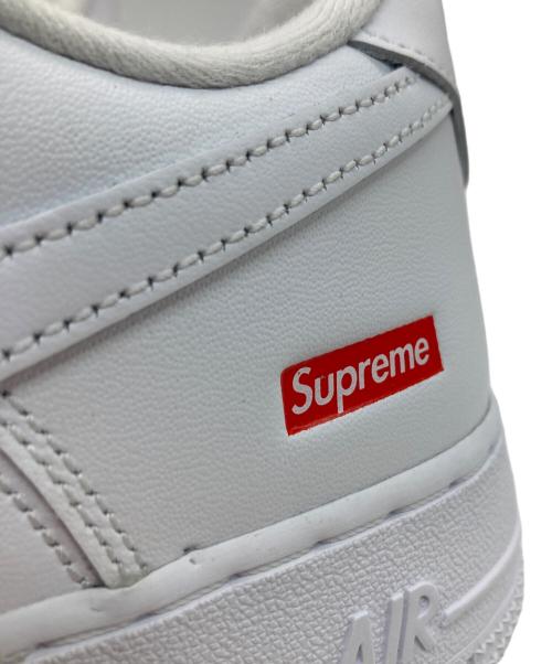 NIKE（ナイキ）NIKE (ナイキ) Supreme (シュプリーム) スニーカー ホワイト サイズ:26cm 未使用品の古着・服飾アイテム
