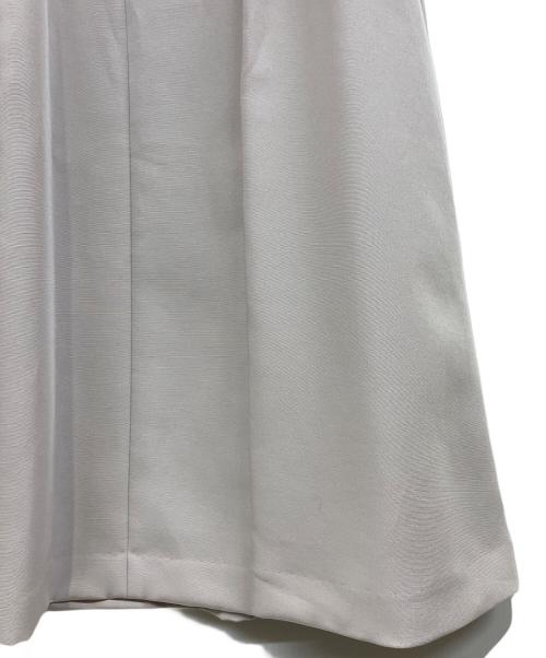 23区（ニジュウサンク）23区 (ニジュウサンク) 半袖ワンピース グレー サイズ:34 未使用品の古着・服飾アイテム