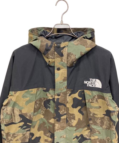 THE NORTH FACE（ザ ノース フェイス）THE NORTH FACE (ザ ノース フェイス) NOVELTY MOUNTAIN LIGHT JACKET ブラック×グリーン サイズ:Lの古着・服飾アイテム